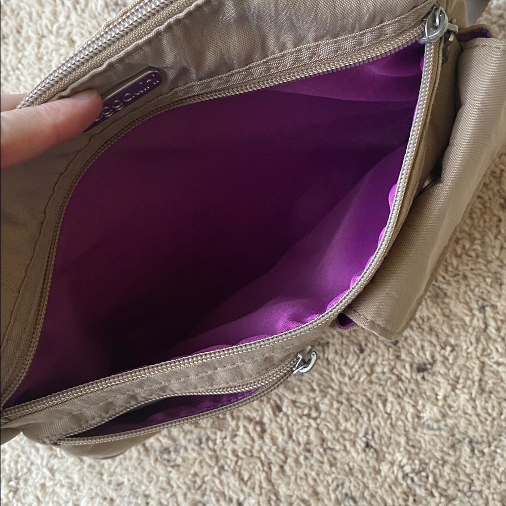 Baggallini Tan Crossbody Bag - Picture 7 of 9